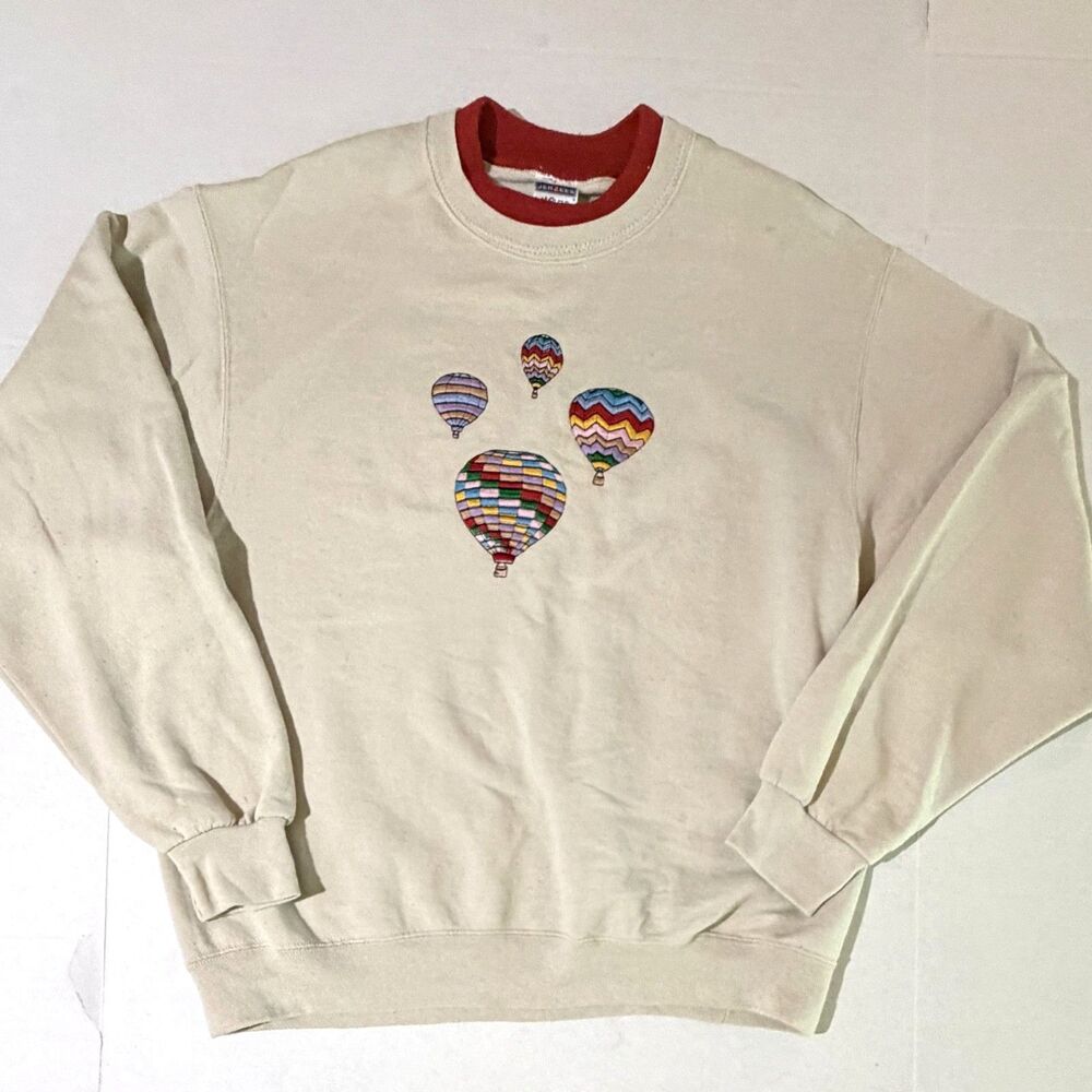Embroidered Hot Air Balloon Crewneck Pullover Sweatshirt Oatmeal & Red M